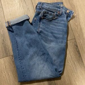 Brand new American eagle mom jeans